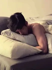 《早春晴朗：仲夏夜之梦》封面